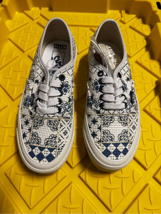 Vans x KITH OG Authentic Azulejo Tile 6.5M 8W